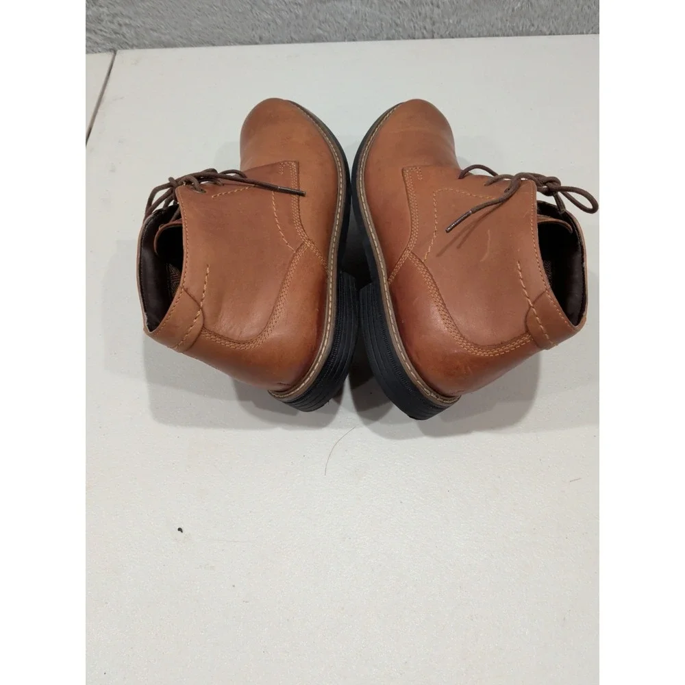 ROCKPORT CLASSIC BREAK MEN'S SIZE 8.5 BROWN LEATHER CHUKKA BOOTS LACE UP SHOES